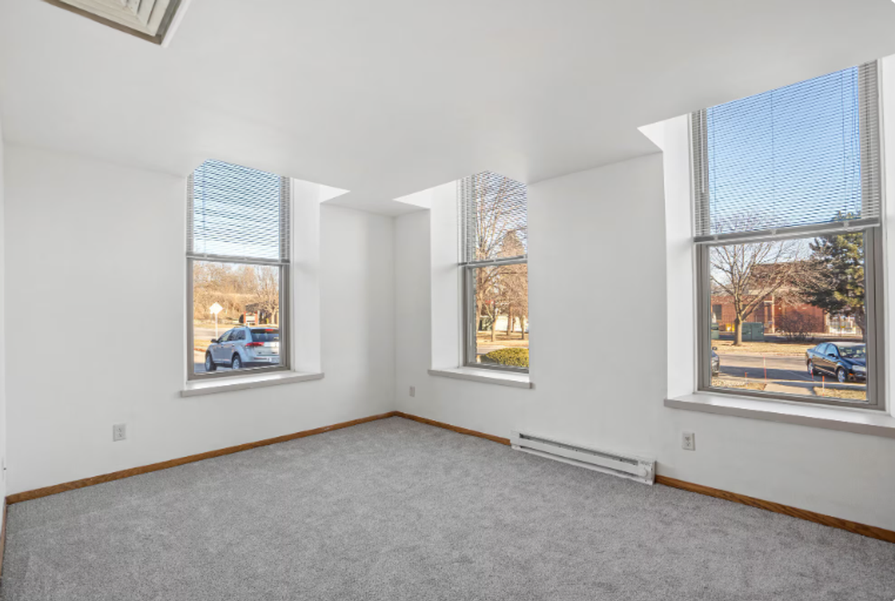 222 N Franklin St #222-207 - Photo 3 of 4