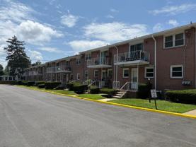 200 E Maple Avenue - Photo 1 of 1