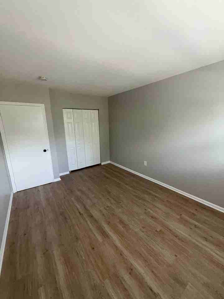 200 E Maple Avenue - Photo 7 of 13