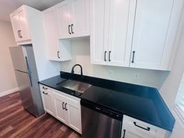 featured image of 325 15th Ave Ne #9