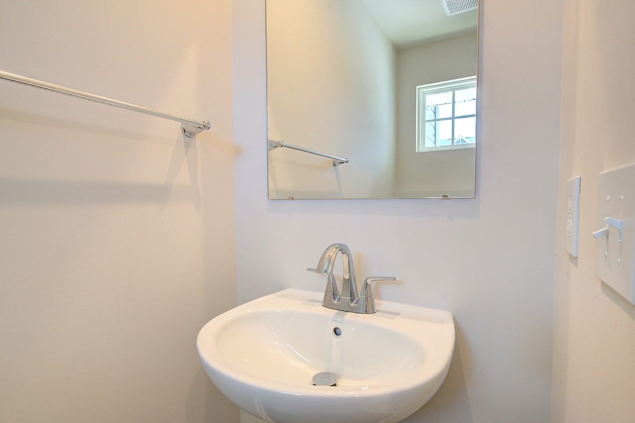 411 Mancini Dr - Photo 3 of 18