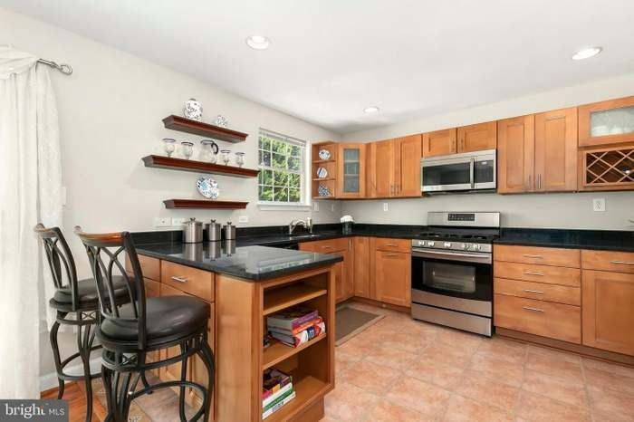 322 Woonsockett Ln #NA - Photo 6 of 21