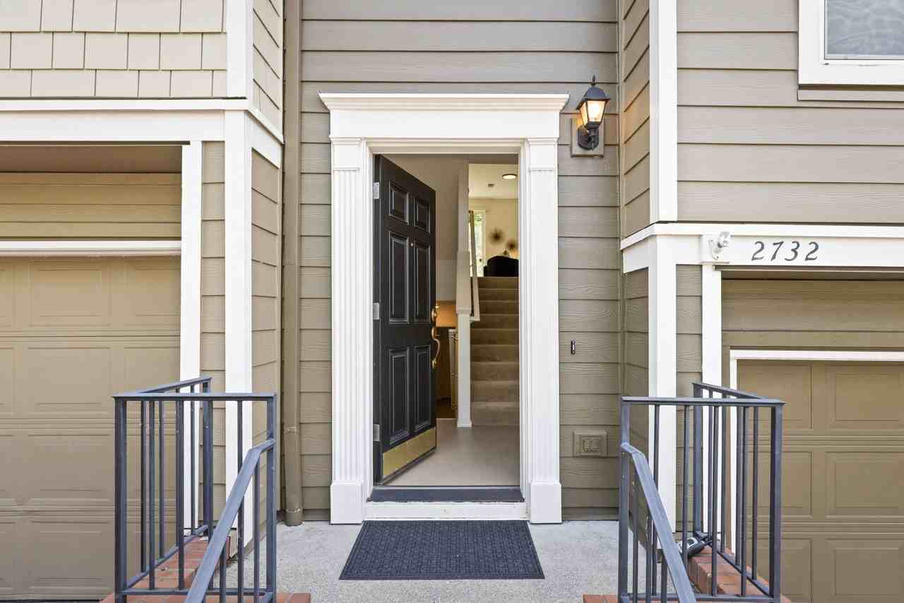 2732 Nw Kennedy Ct - Photo 2 of 19