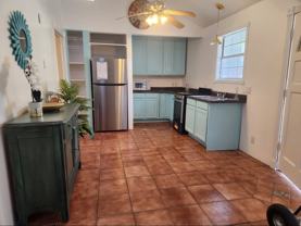 322 W Huisache Ave - Photo 1 of 1