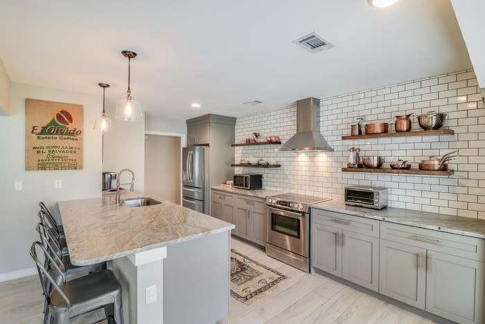 1534 Kentwood Cir #NA - Photo 3 of 19