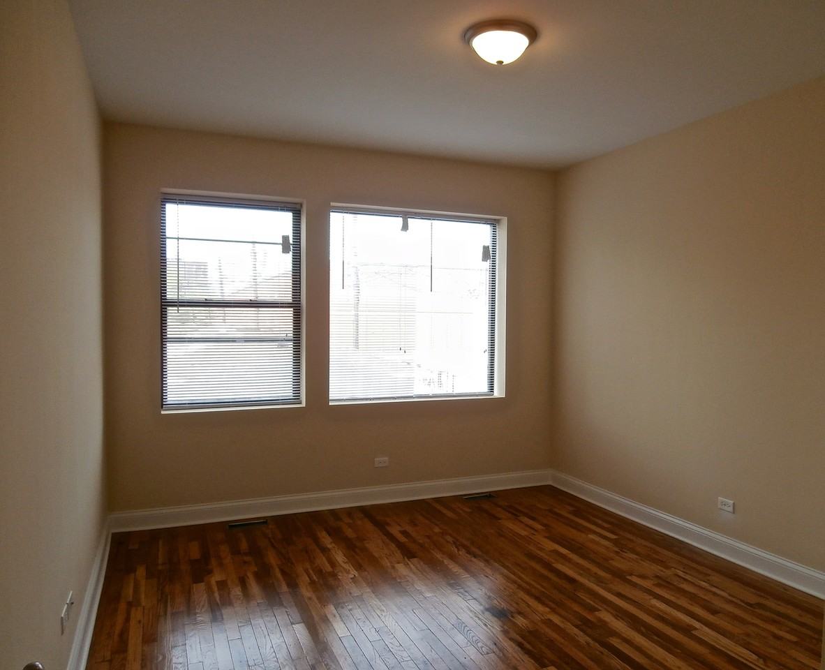 3216 W Argyle St #1N - Photo 4 of 14