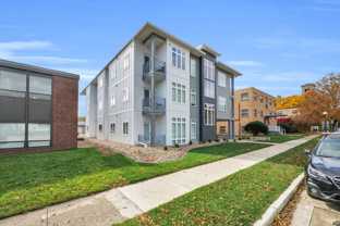 305 W Clark St - Photo 1 of 1
