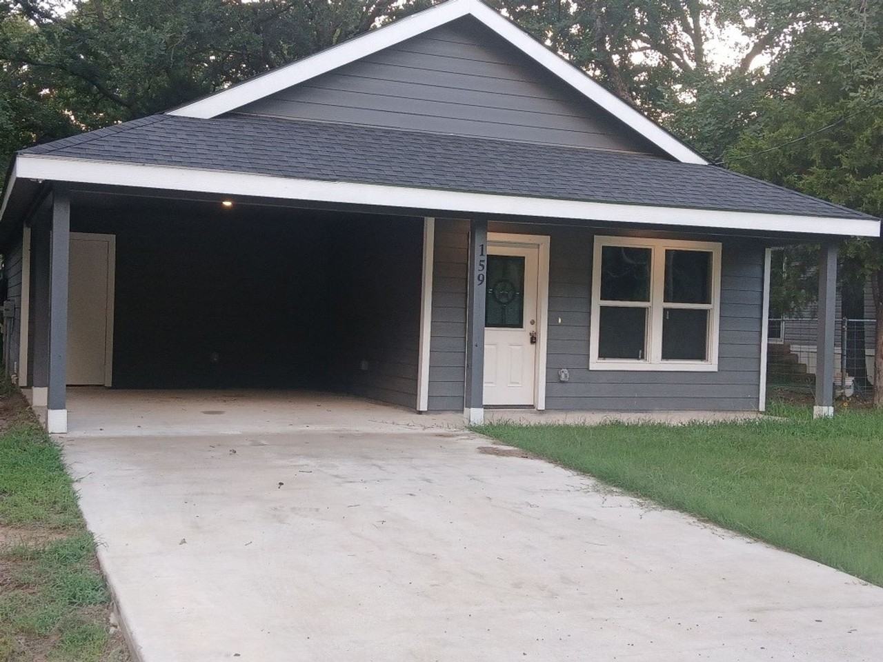 159 Waurika St - Photo 2 of 20