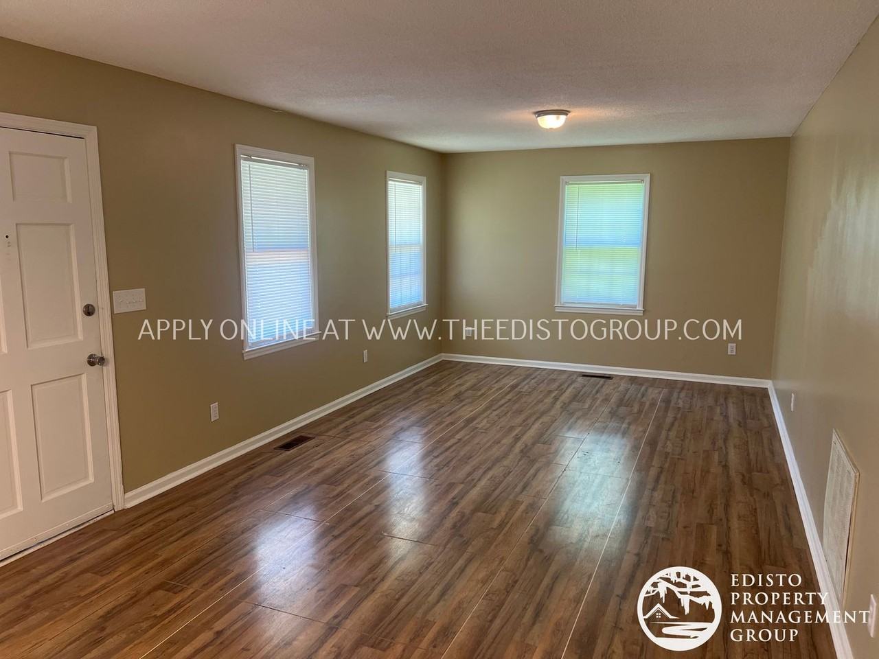 642 Medway Dr - Photo 2 of 13