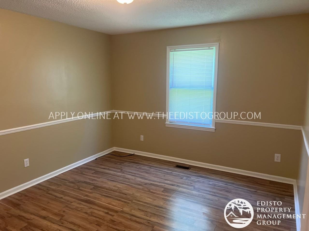 642 Medway Dr - Photo 4 of 13