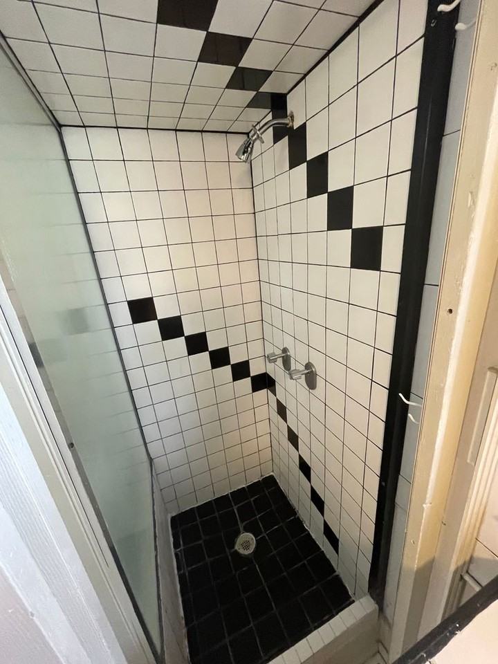 808 E University Ave - Photo 6 of 11