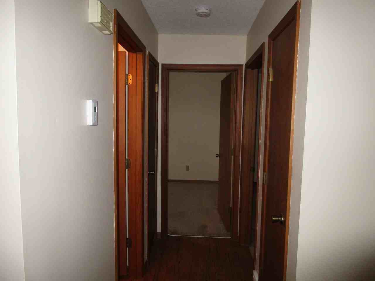 705 W Main St - Photo 7 of 12