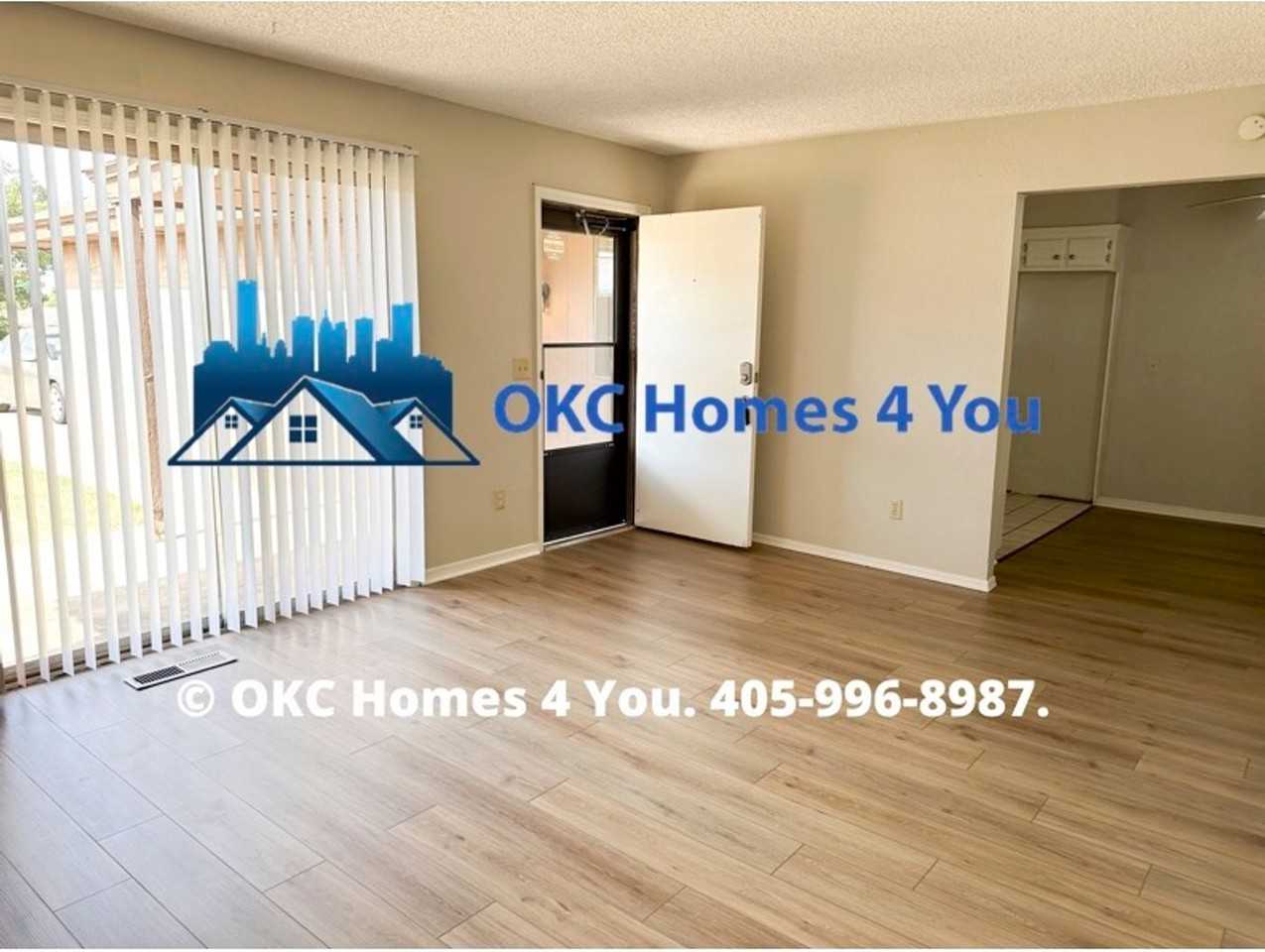 7022 Woodlake Dr - Photo 3 of 13