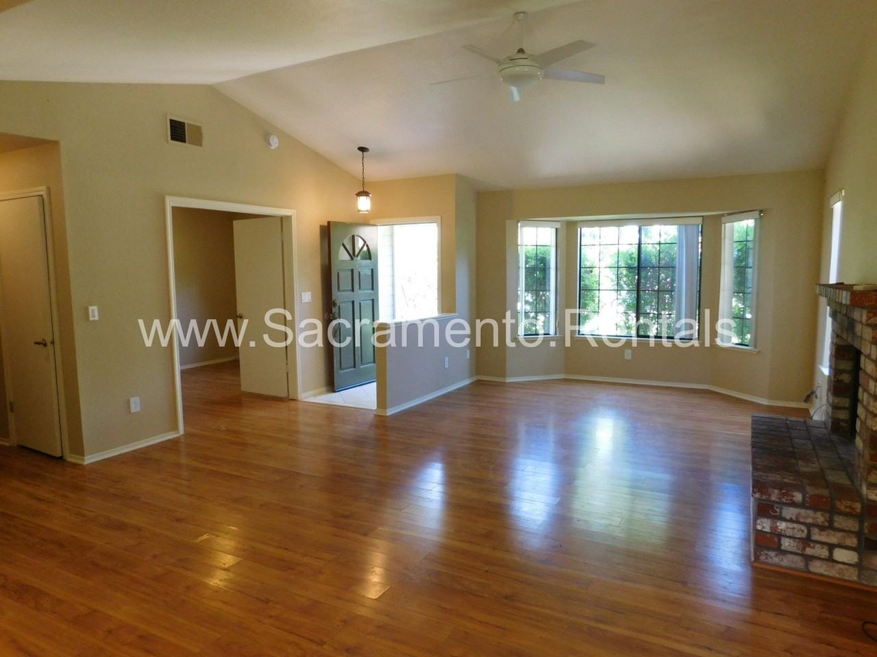 7452 Santa Susana Way - Photo 4 of 23