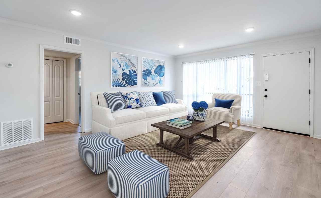 1135 Woodland Ave Ne #6 - Photo 3 of 19