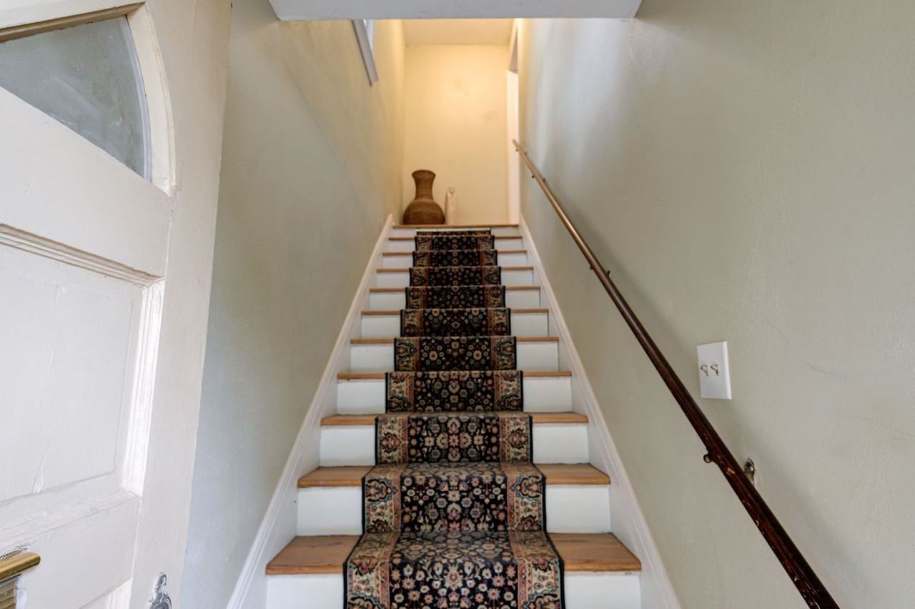 911 Nw 36th Ter - Photo 2 of 29