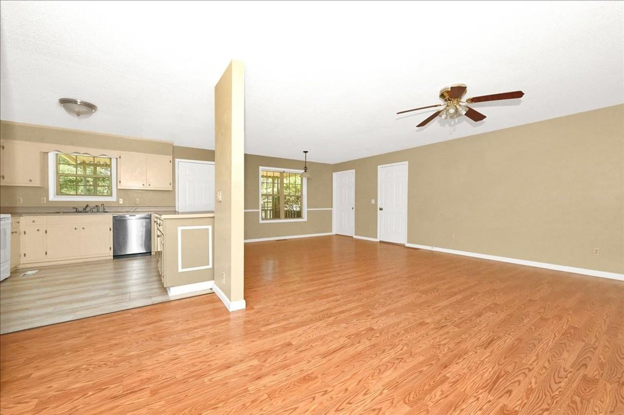 1733 Northwest Dr Nw - Photo 2 of 23