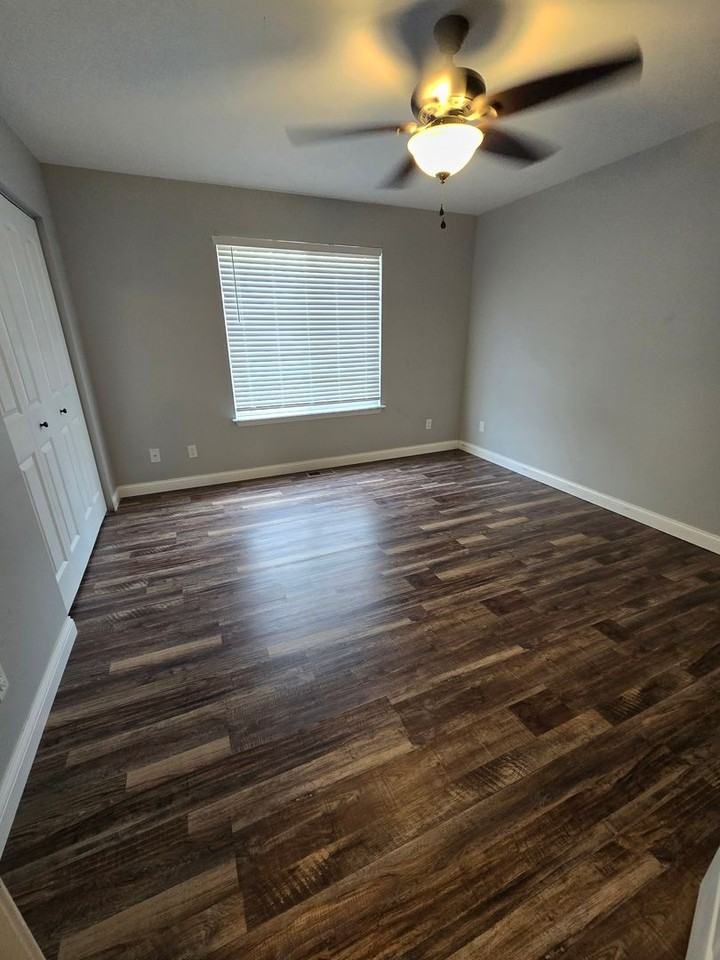 1849 Woodland Trl - Photo 4 of 12