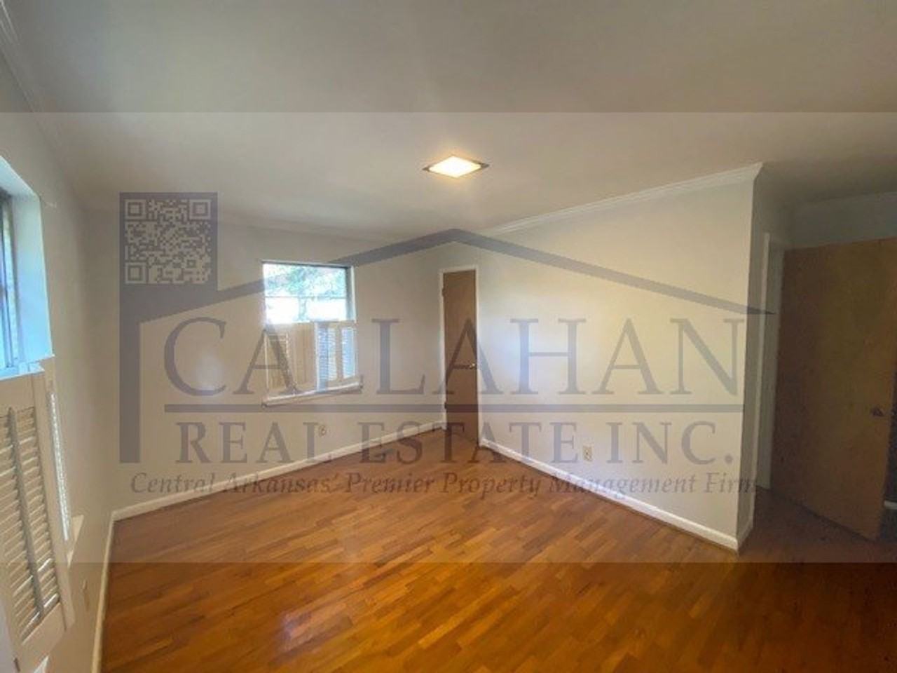 5224 Greenway Dr - Photo 3 of 20