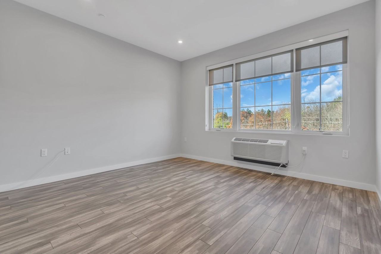 Woodcliff Lake Commons - Photo 7 of 44