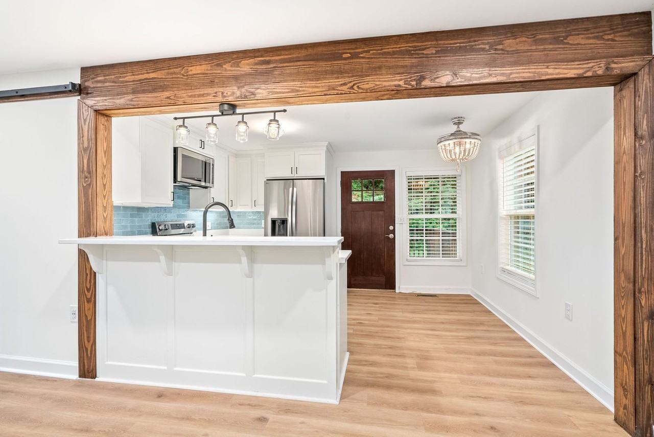 318 Byrd St - Photo 4 of 15