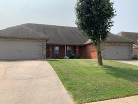 2903 Sw Deerfield Blvd #1 - Photo 1 of 1