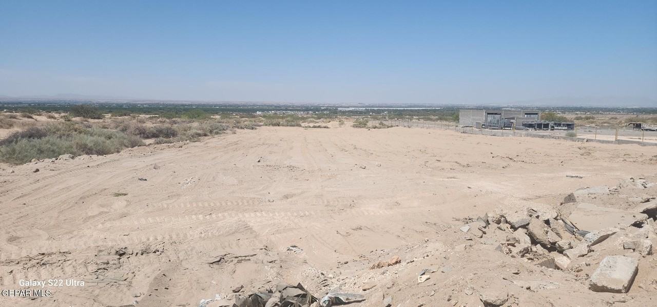 12660 Gateway Blvd E - Photo 3 of 7