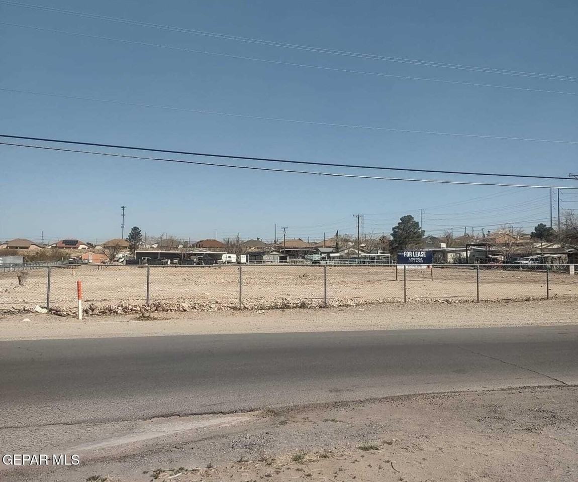 525 Anthony St - Photo 4 of 7