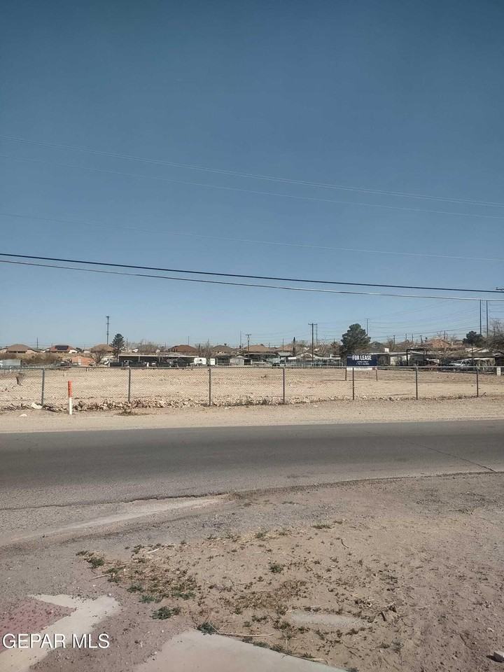 525 Anthony St - Photo 6 of 7