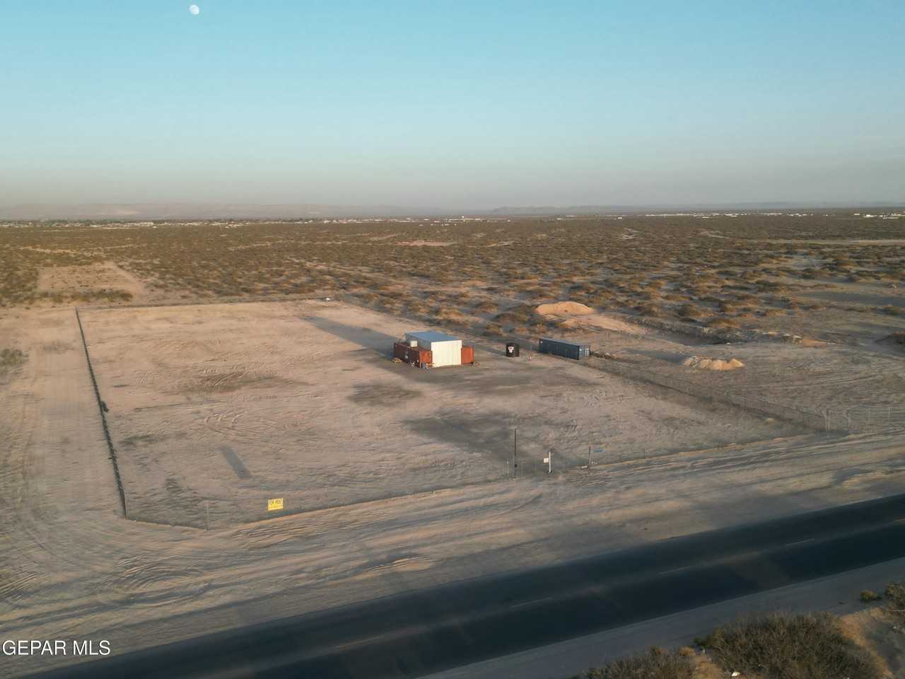 1100 Darrington Rd - Photo 4 of 29