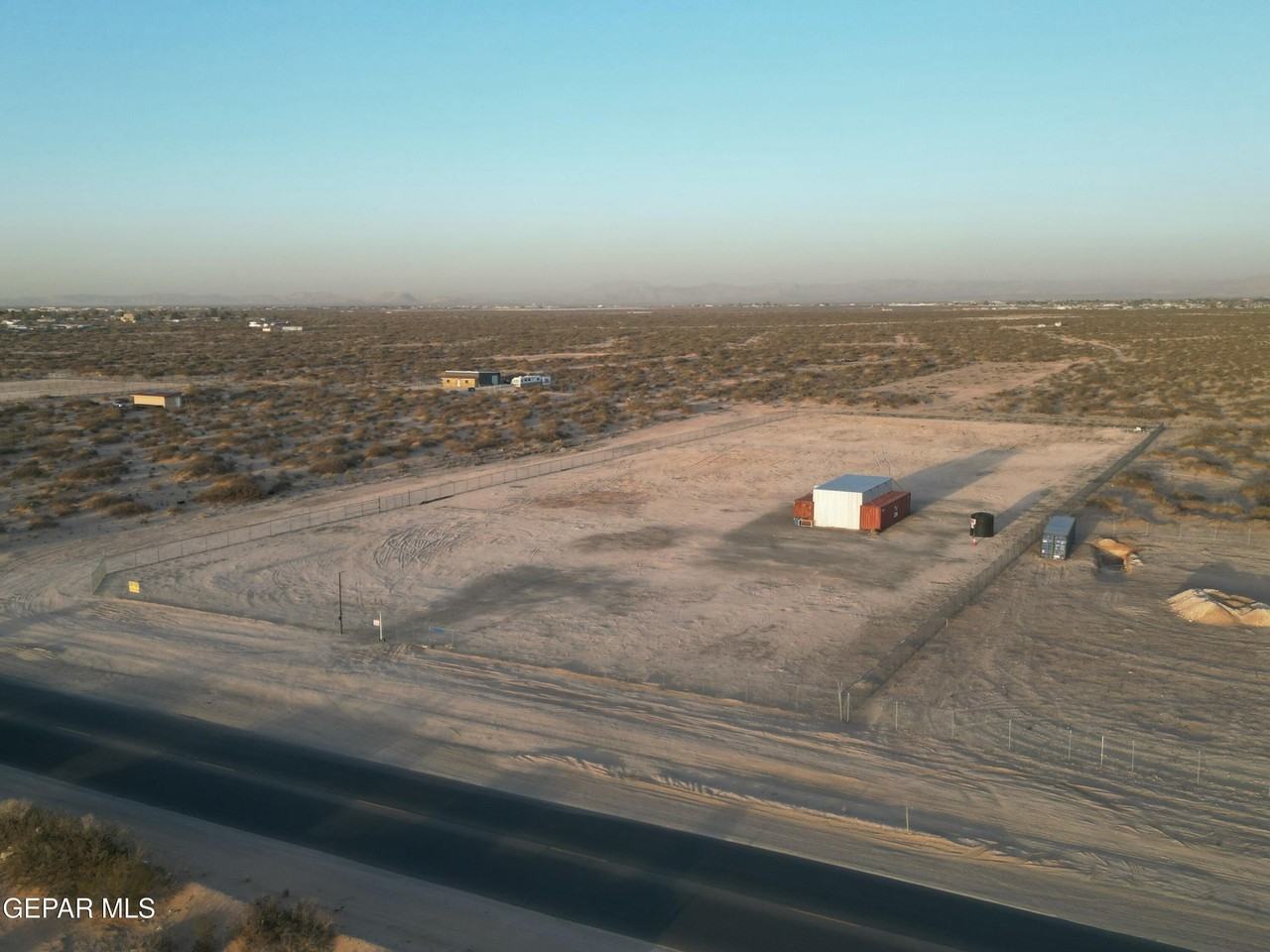 1100 Darrington Rd - Photo 5 of 29