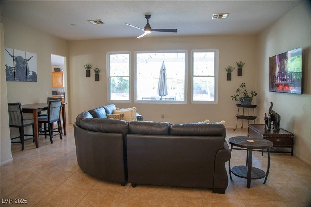 7410 Deer Springs Way - Photo 3 of 42