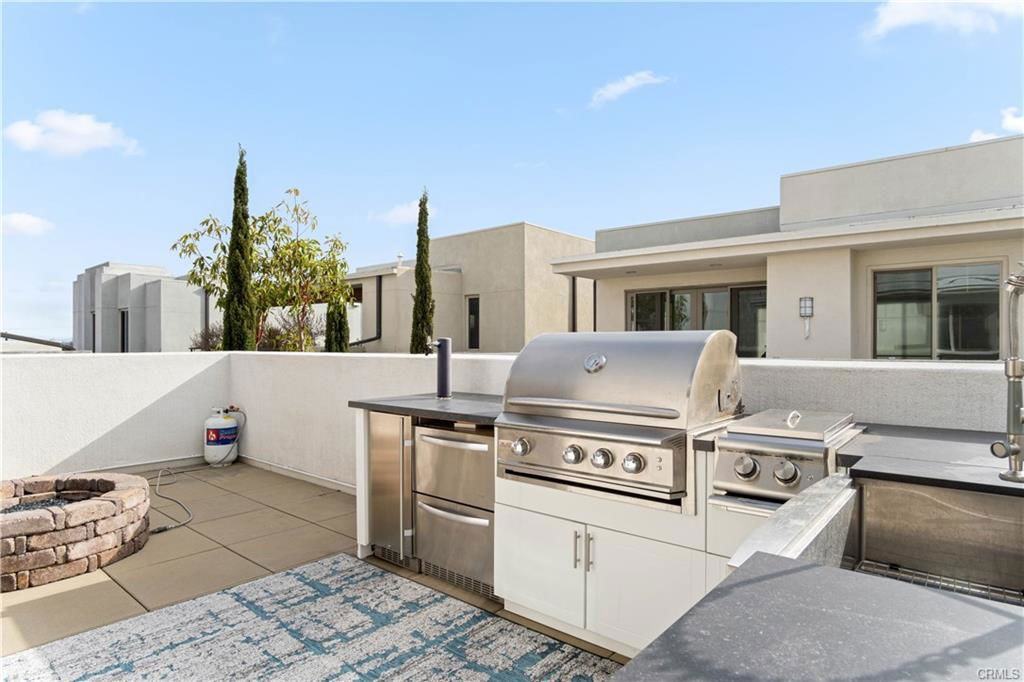 5533 Palm Dr - Photo 3 of 8