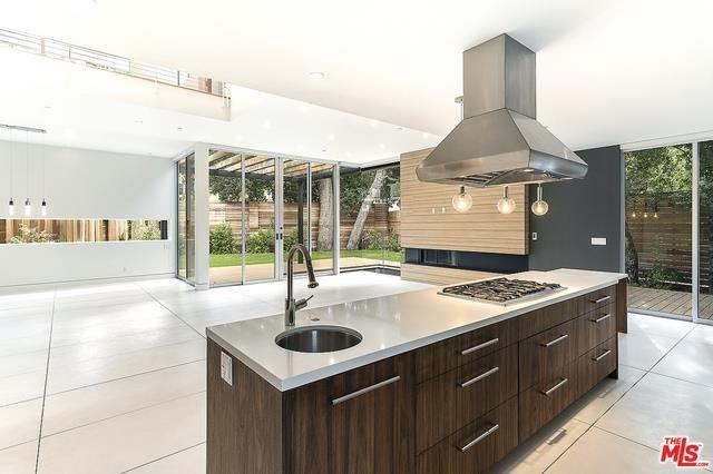 16536 Moorpark St - Photo 2 of 8