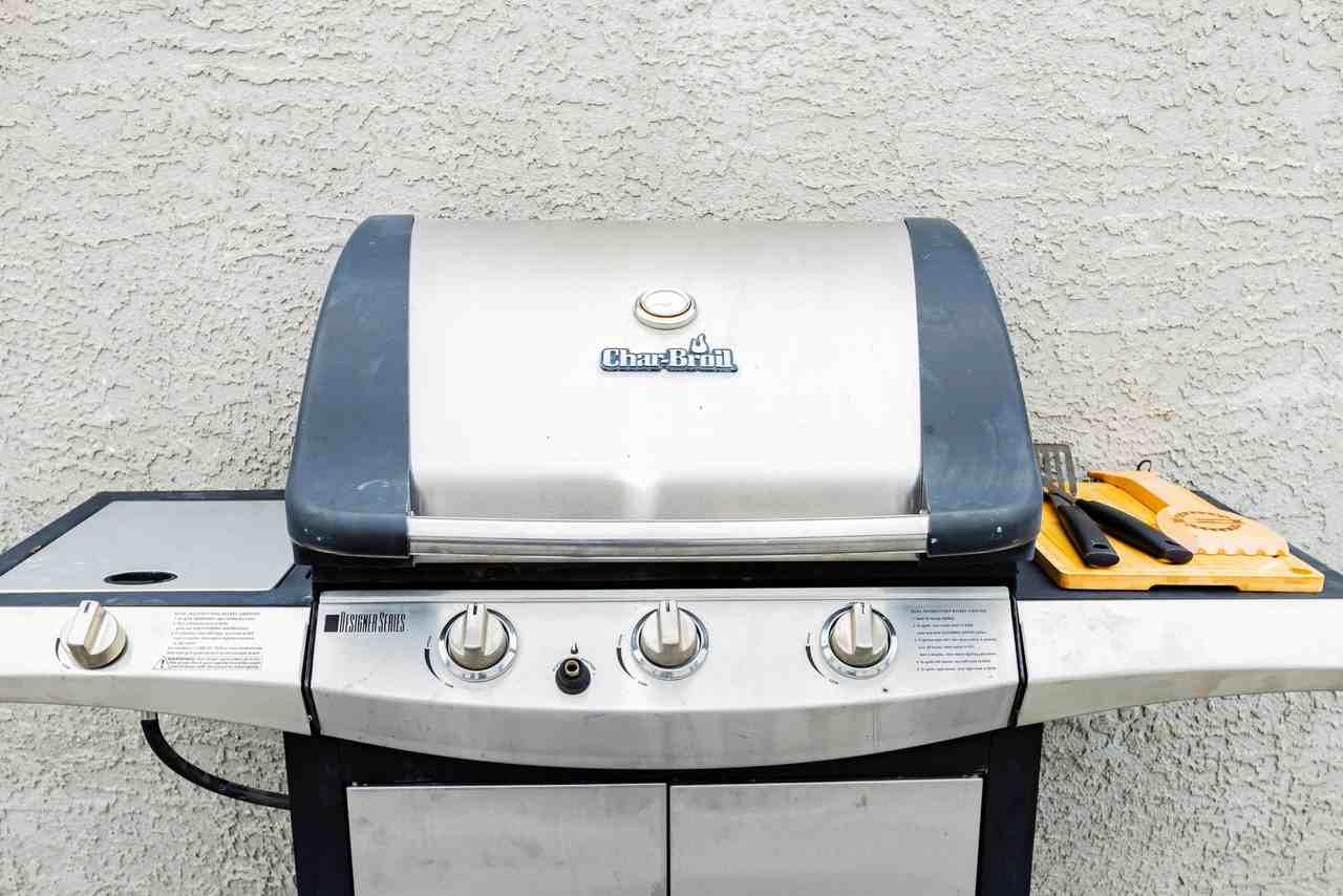 E Saint Louis Ave - Photo 3 of 17