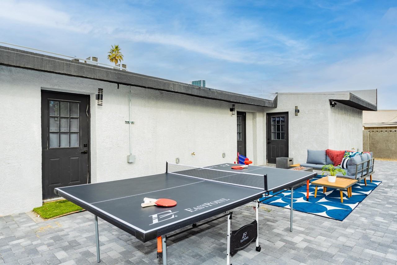 E Saint Louis Ave - Photo 2 of 17