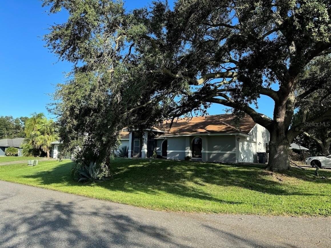 5835 Colony Place Dr - Photo 2 of 22