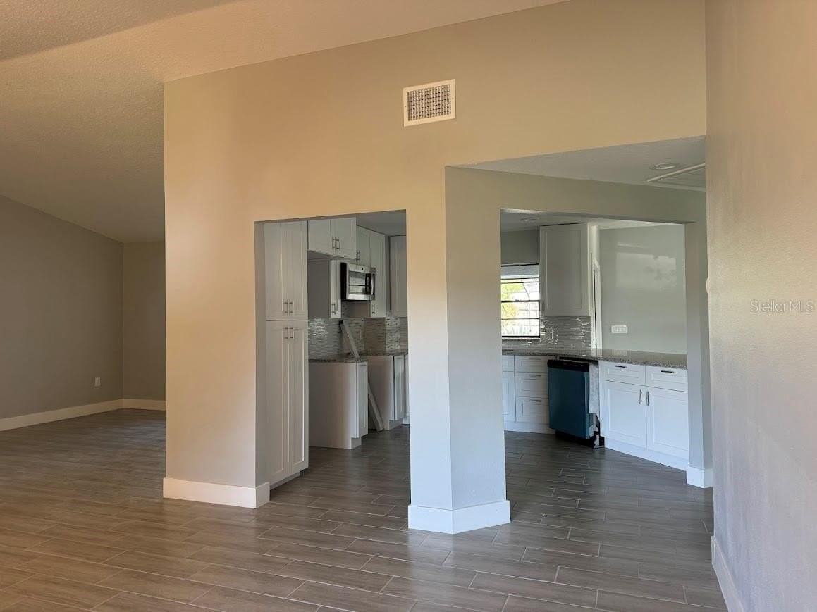 5835 Colony Place Dr - Photo 5 of 22