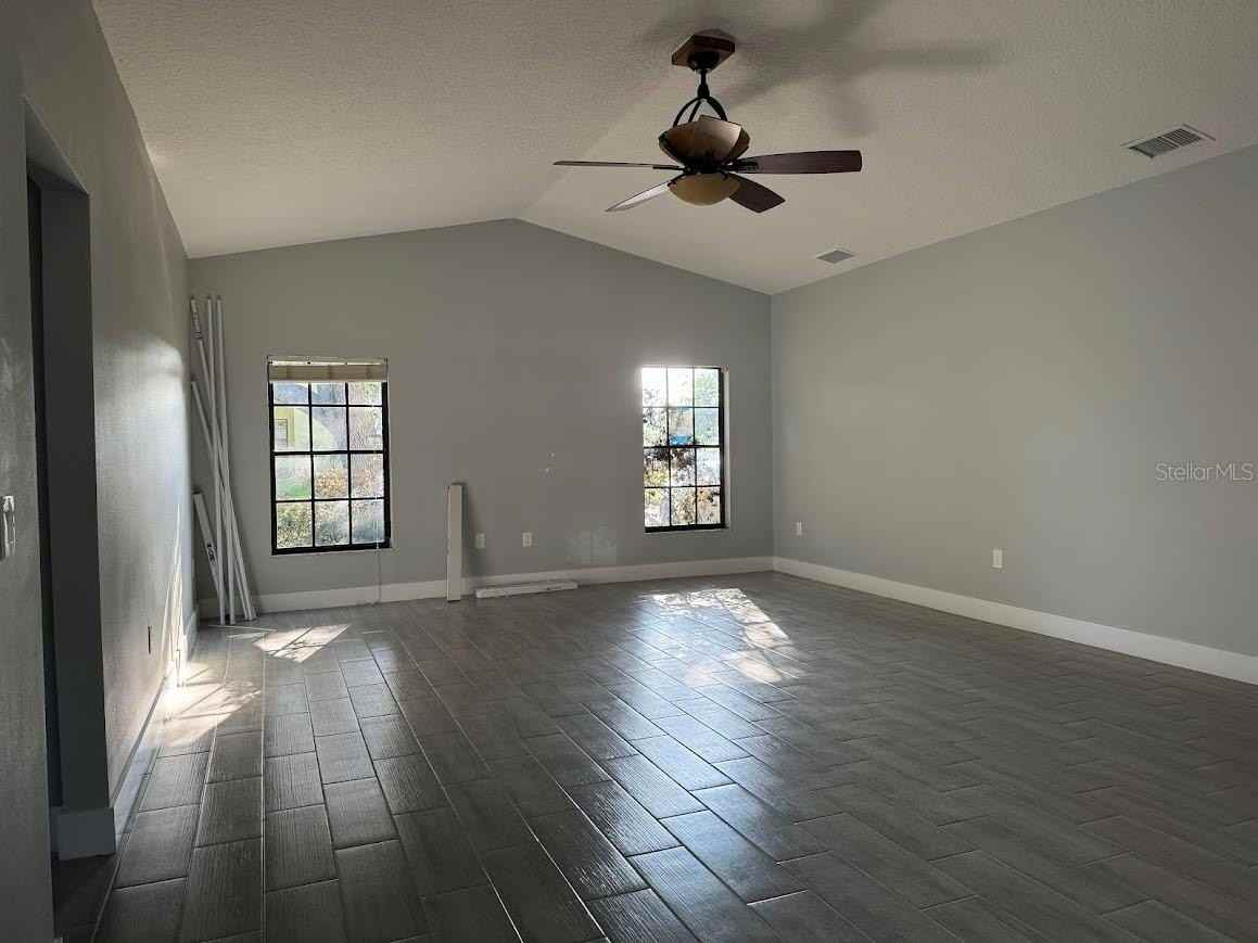 5835 Colony Place Dr - Photo 6 of 22