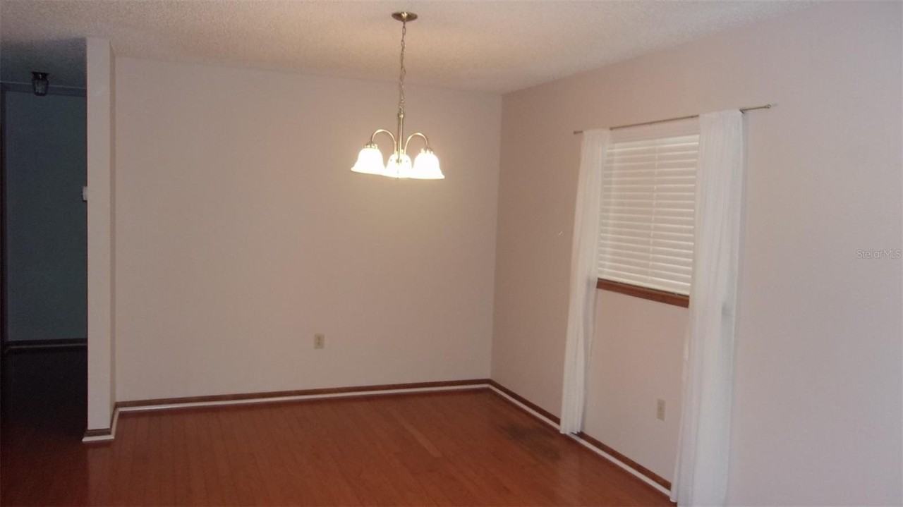 10015 Sw 90th Ct - Photo 5 of 48