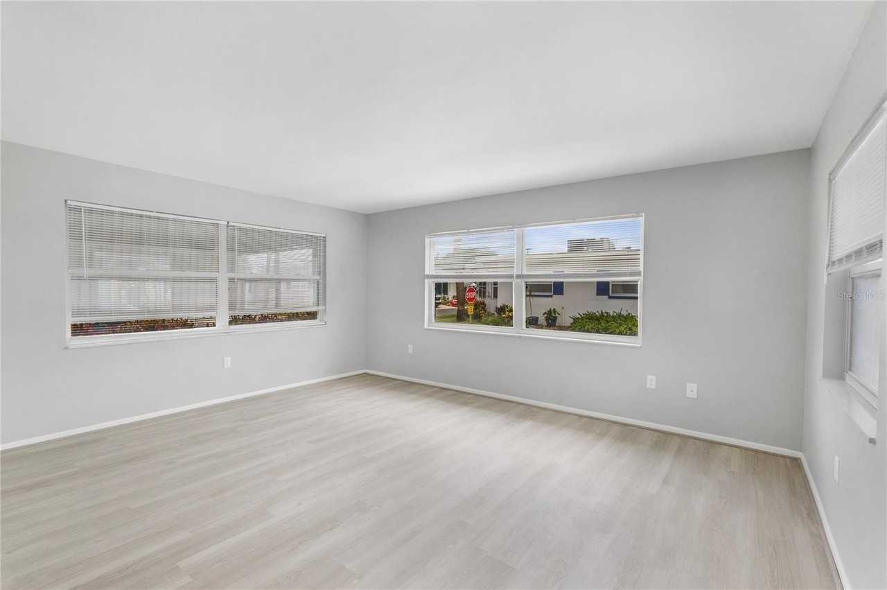 250 Rosery Rd Nw #323 - Photo 4 of 27