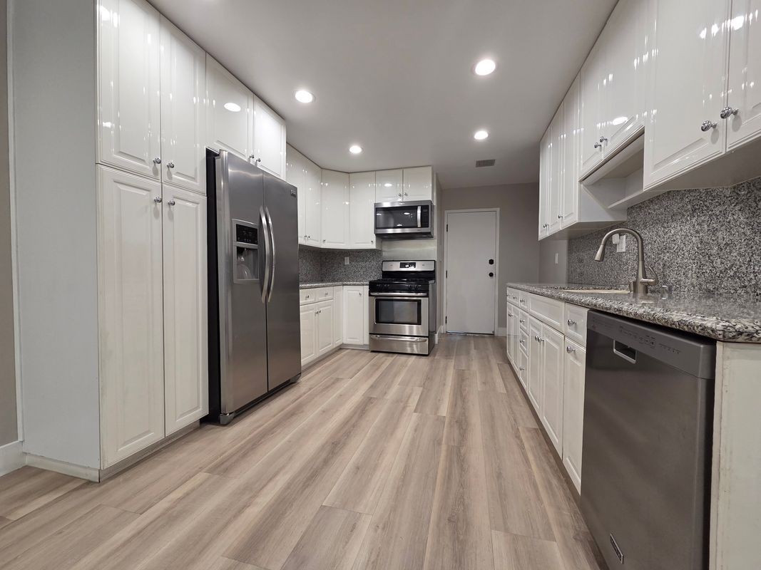 18319 Collins St ##2 - Photo 2 of 21