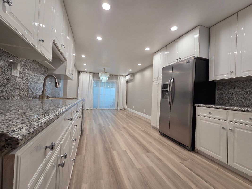 18319 Collins St ##2 - Photo 4 of 21