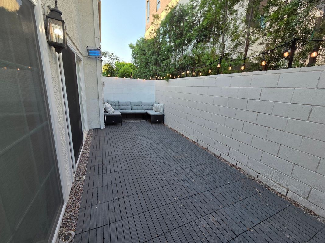 18319 Collins St ##2 - Photo 6 of 21