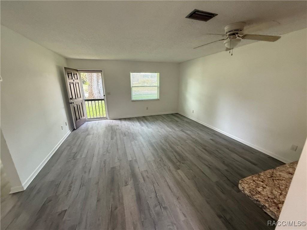 412 Tomkins Street unit: 4 #4 - Photo 5 of 11