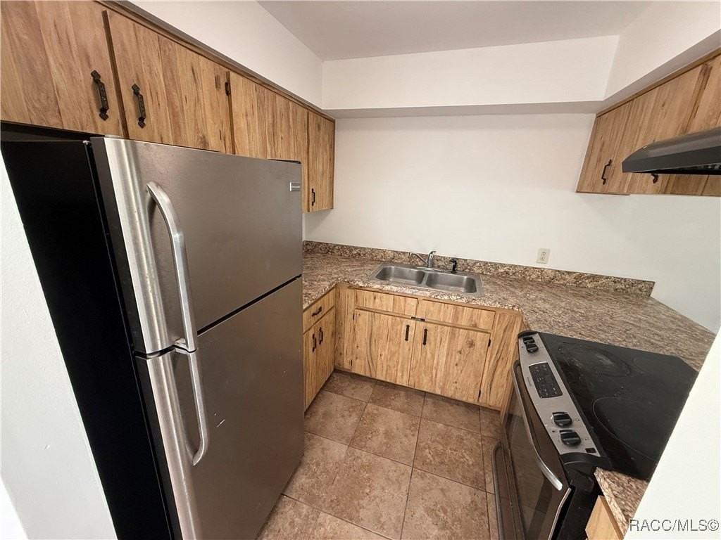 412 Tompkins St Apt 6 #6 - Photo 2 of 11