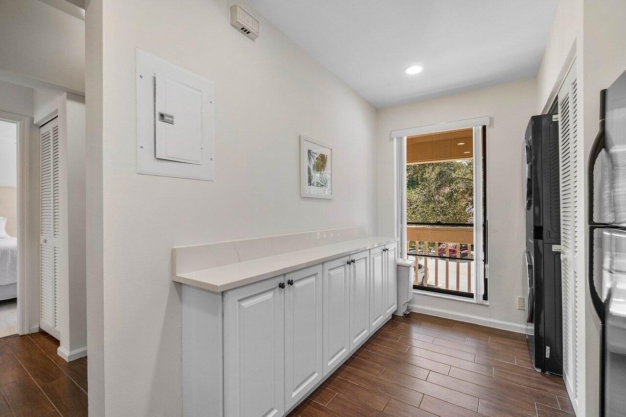 508 Brackenwood Pl - Photo 6 of 33