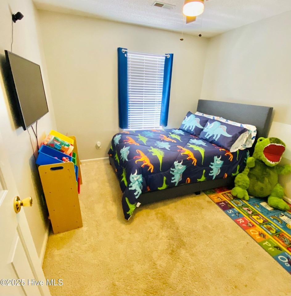 2940 Mulberry Ln - Photo 4 of 12