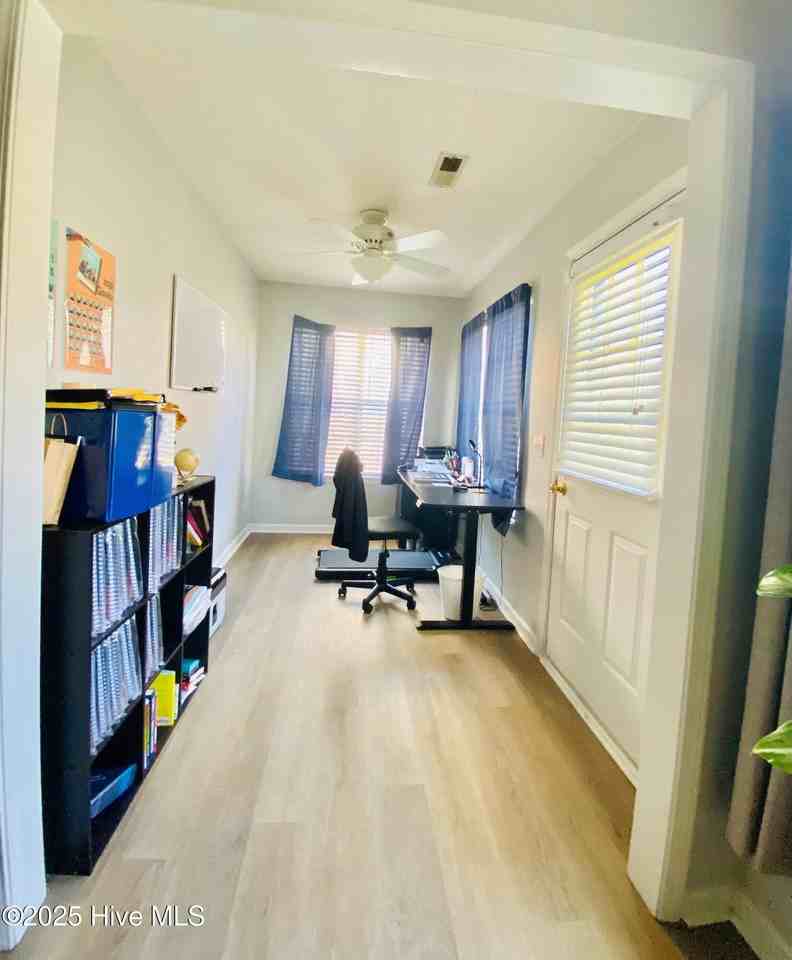 2940 Mulberry Ln - Photo 5 of 12