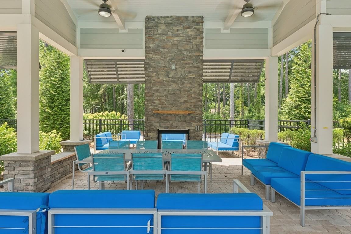 Linkhorn Bay Apartments - Photo 5 of 31